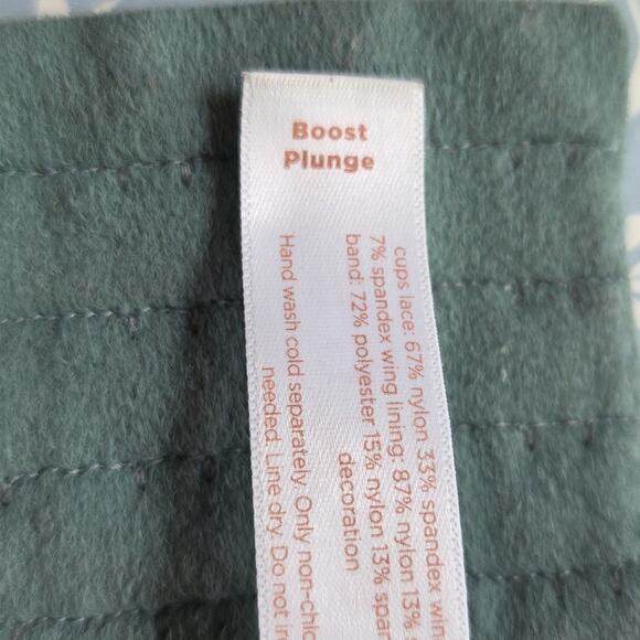 Cacique Sz 50B Boost Plunge Elegant Lace Underwire Bra Green And Black - Picture 12 of 12